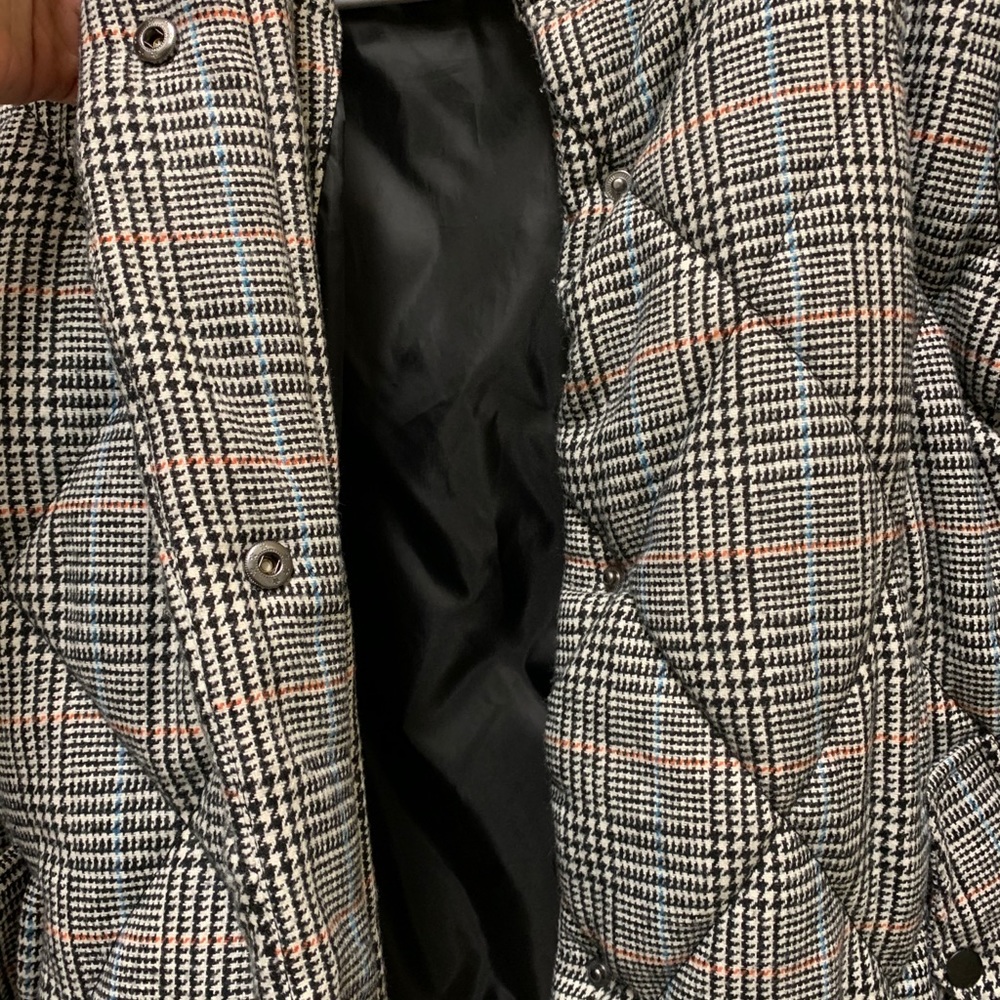 Jacket - Picture 7 of 7